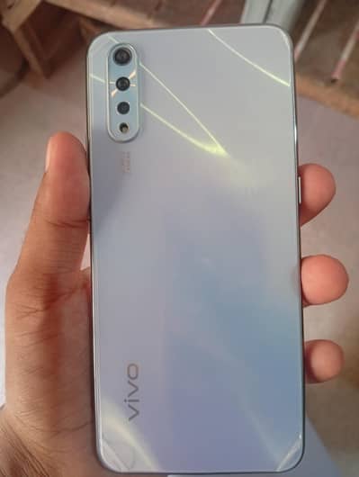 Vivo S1