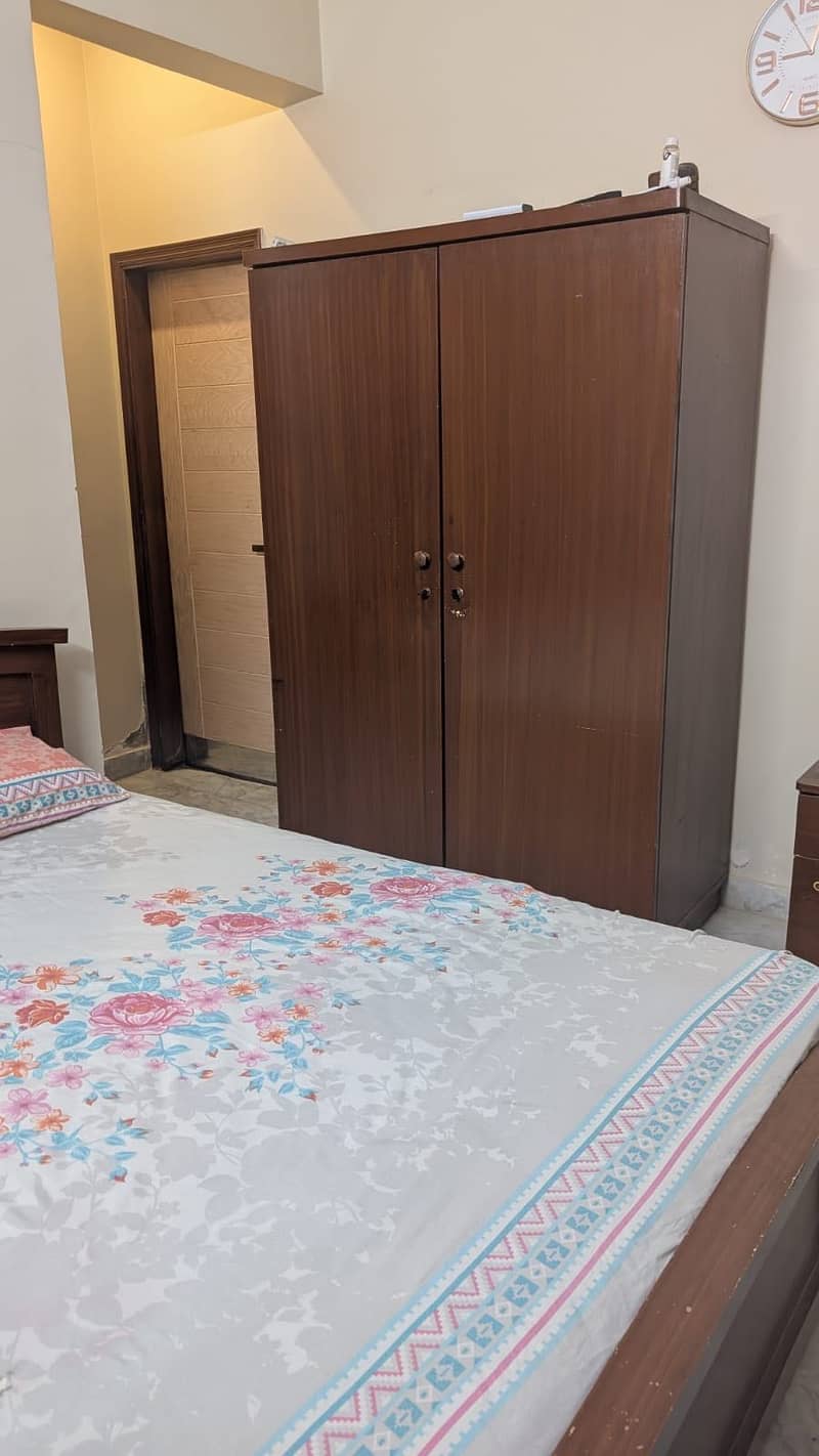 Bed set almari 0