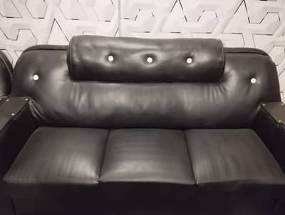 6 seater Sofa for sale