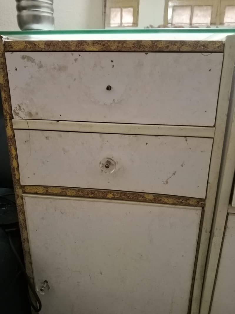 drawers 1
