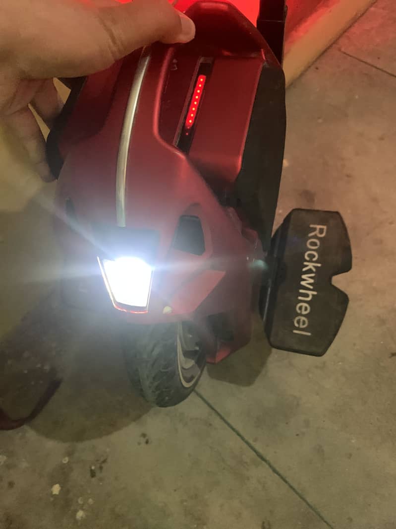 One wheel 4