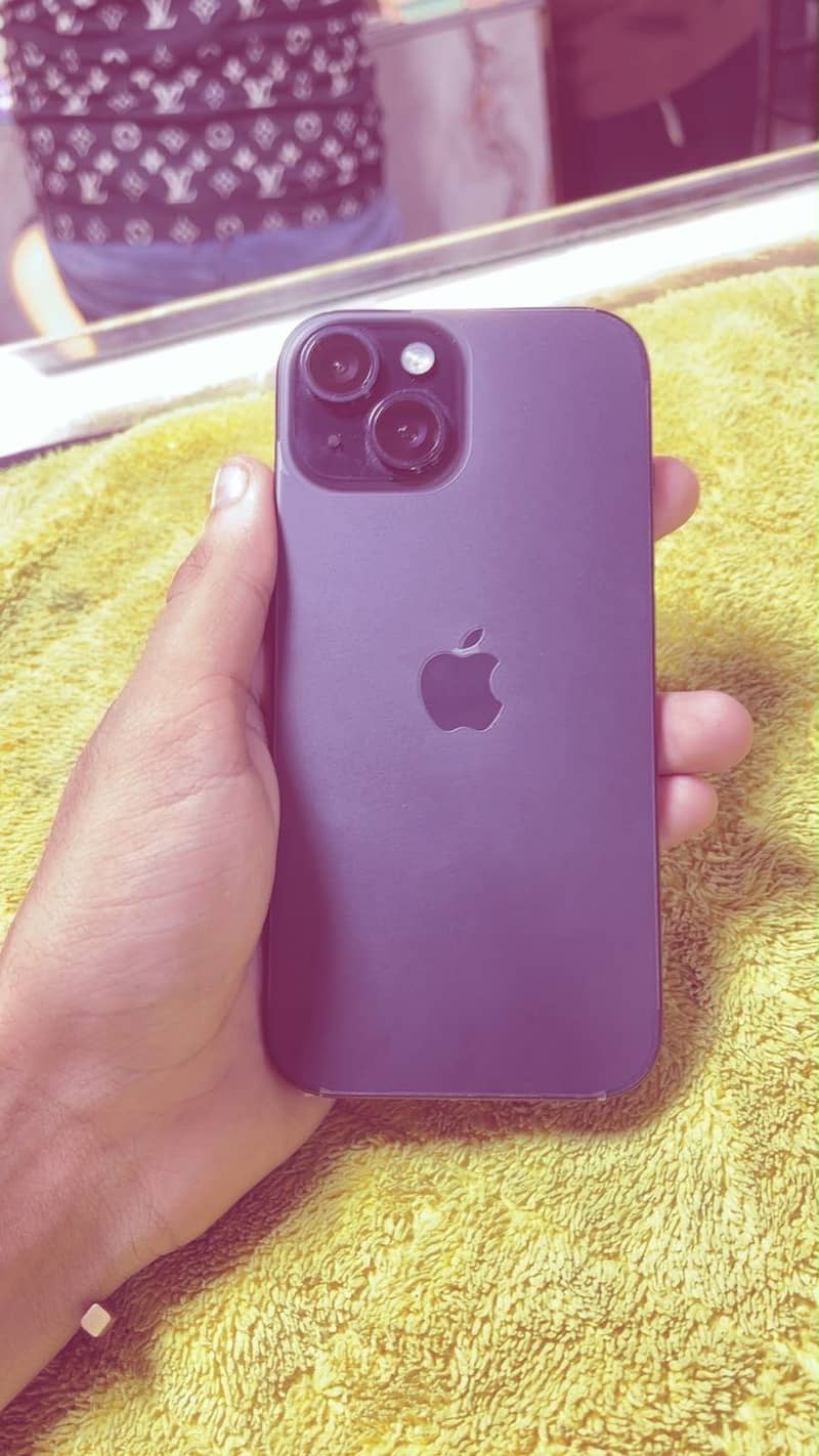 Apple iPhone 15 3