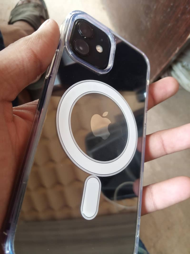 Apple iPhone 12 10