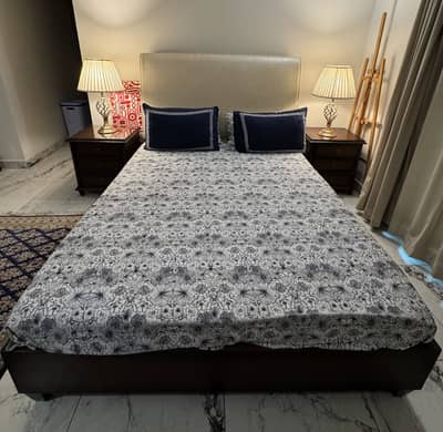 Solid Wood Bedroom Set for Sale – Excellent Condition
