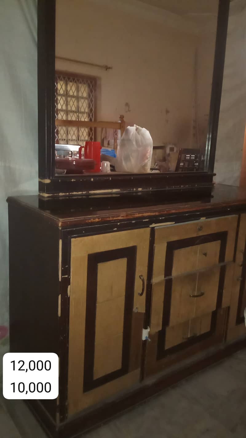 Dressing table 4
