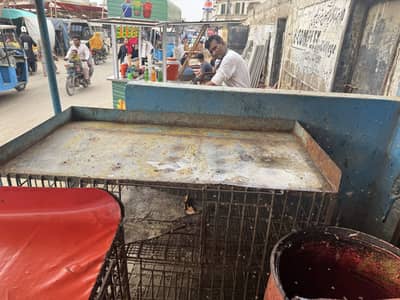 chicken  pinjara uper wala chapra or frig for urgent sale