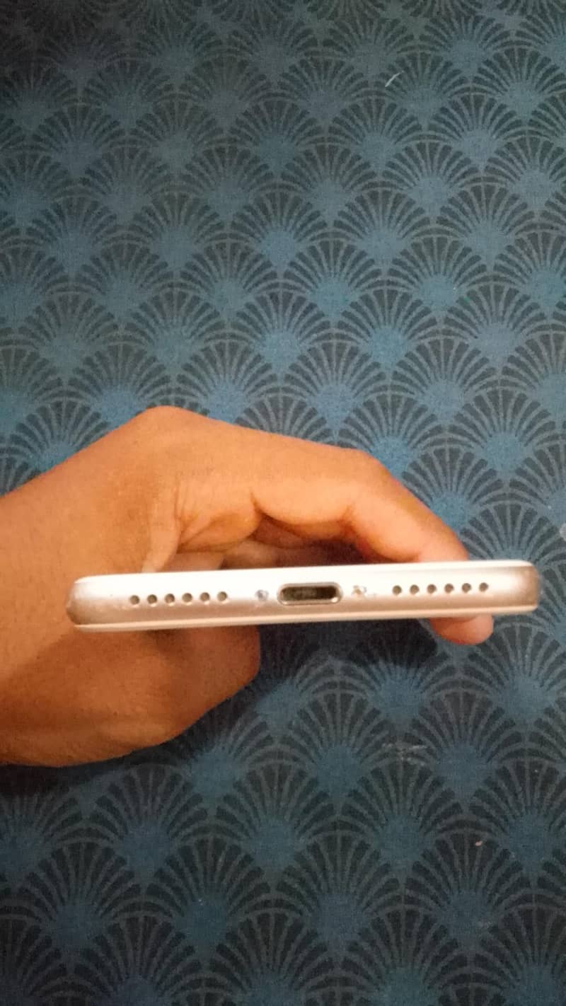 Apple iPhone 7 5