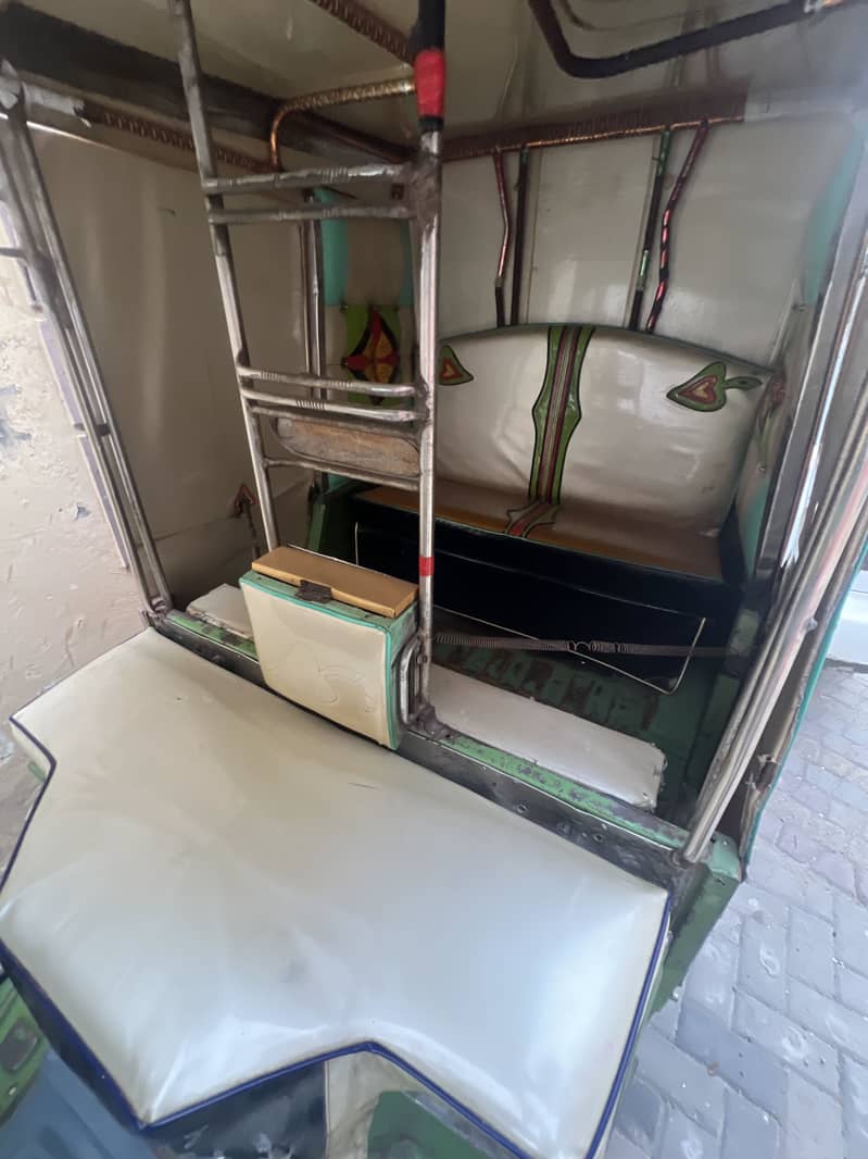 Auto Riksha GAS 1