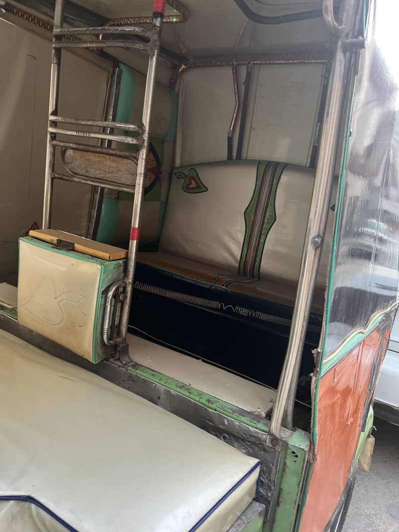 Auto Riksha GAS 7