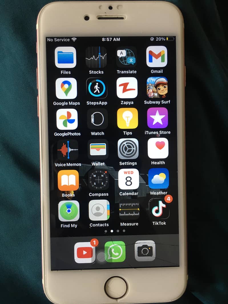 Apple iPhone 7 0