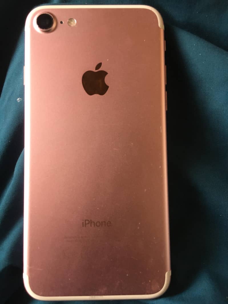 Apple iPhone 7 1