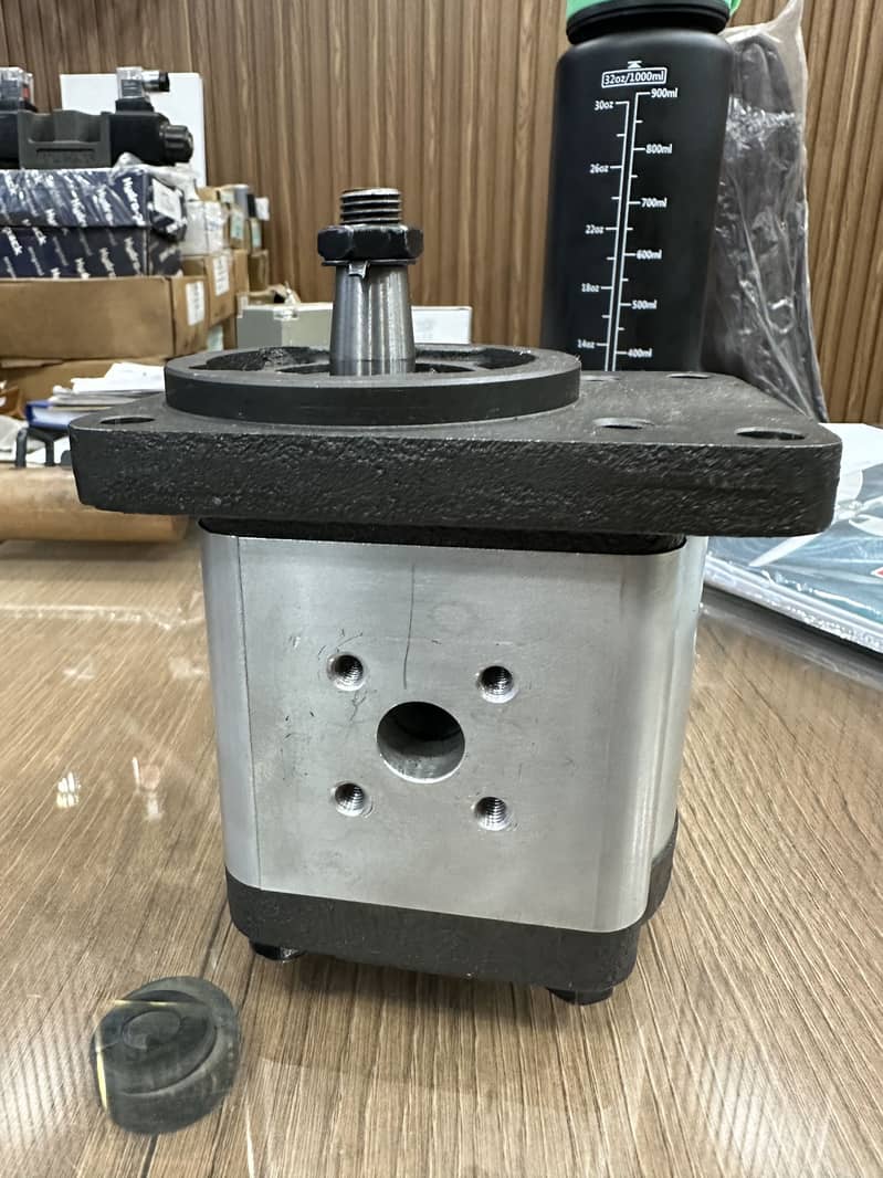 Hydraulic pump 2
