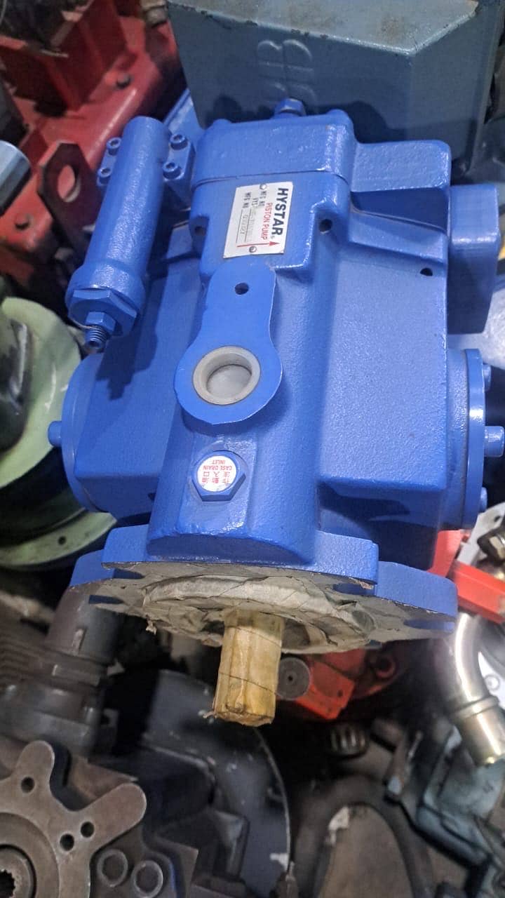Hydraulic pump 8