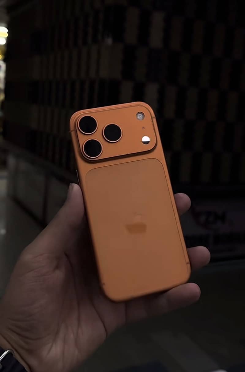 Apple iPhone 17 Pro 0