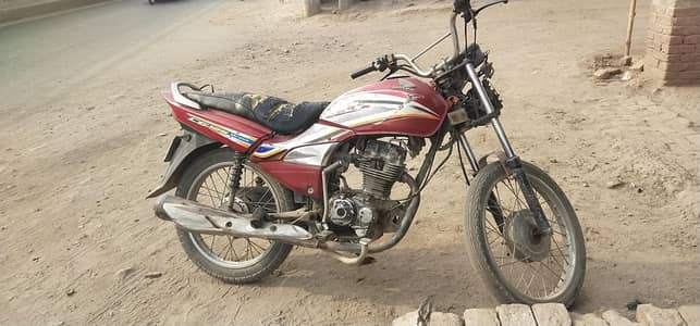 Honda cg 125 dream for sale 10/6 condition