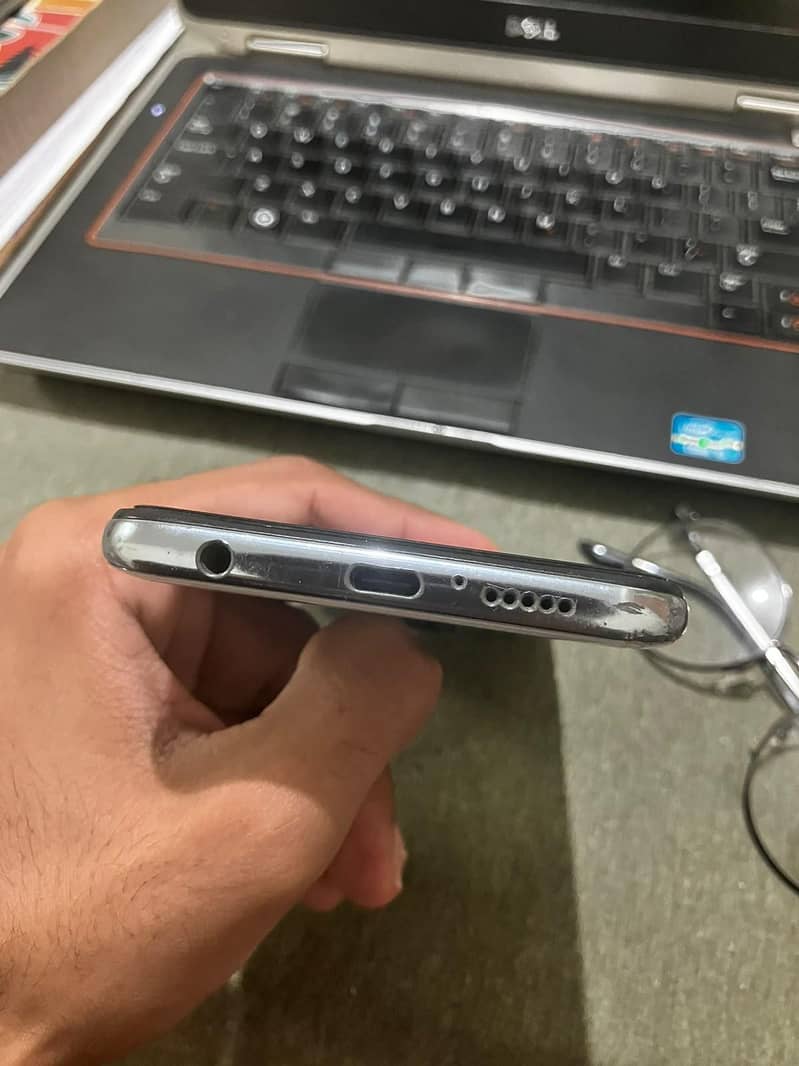 Xiaomi Redmi Note 9S 4