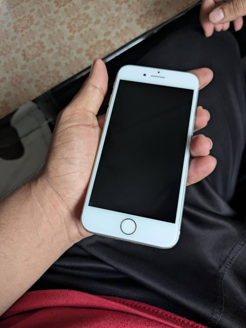 Apple iPhone 8 2