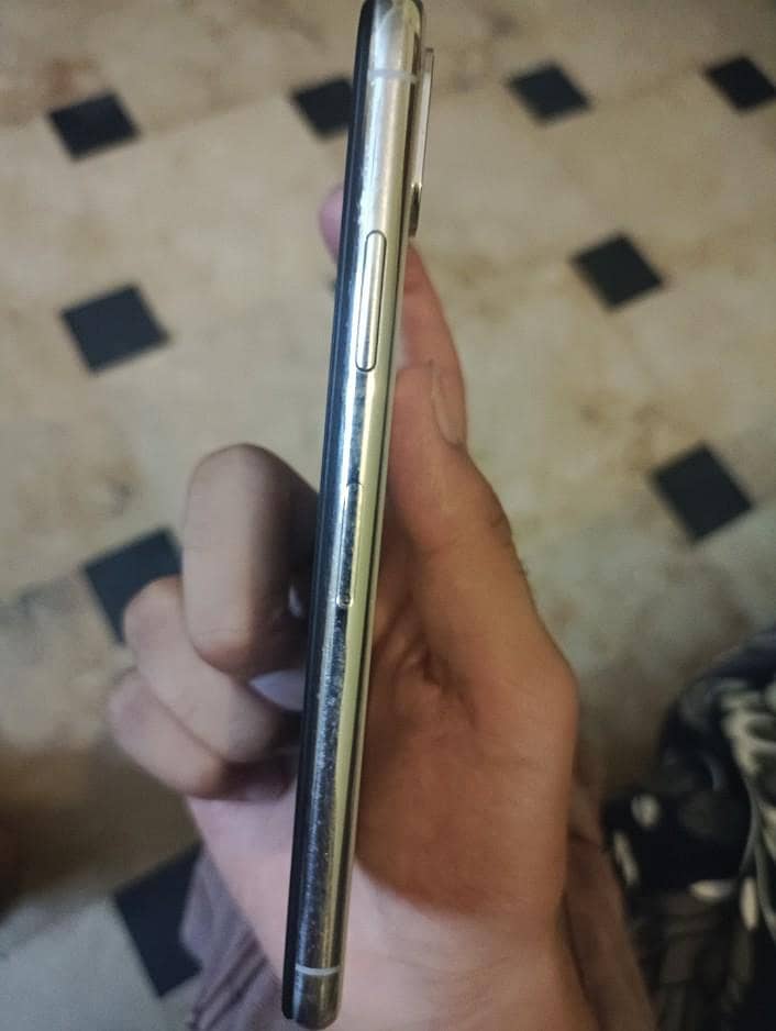 Apple iPhone X 2