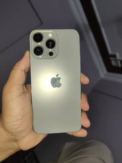 Apple iPhone 15 Pro Max
