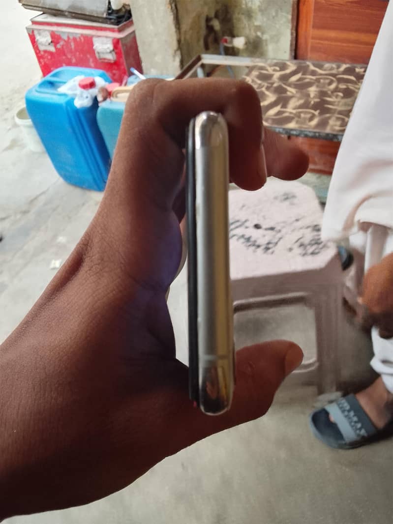 iphone 11 pro 0
