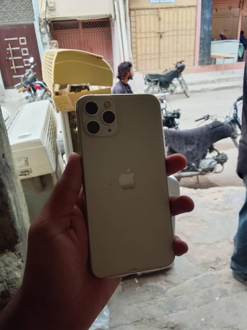 iphone 11 pro 7