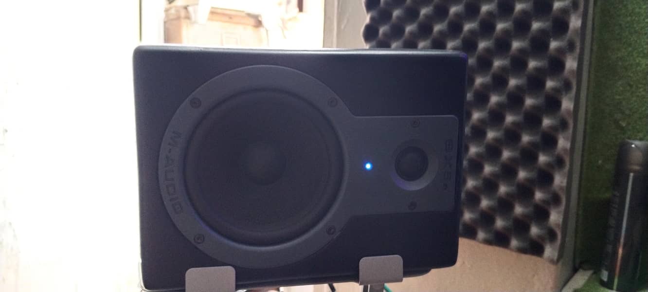 STUDIO EQUIPMENTS 1
