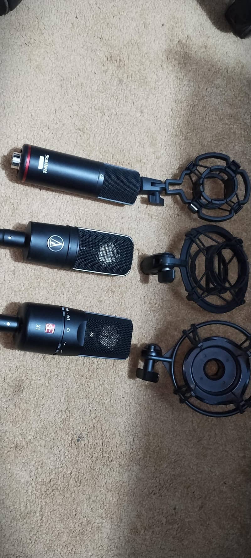 STUDIO EQUIPMENTS 6