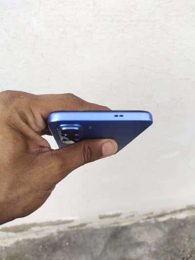 Infinix Hot 60i 12/128 with Complete Box & Charger description lazmi