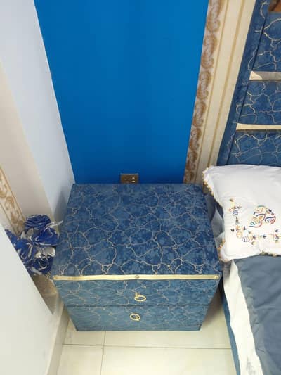 King size bed  Set with mattress,dressing & side tables