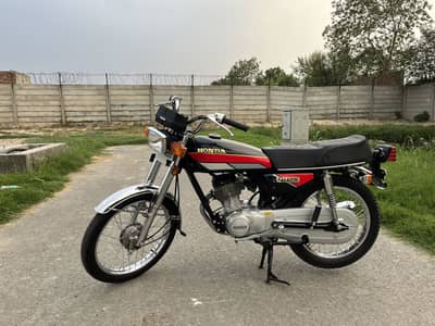 CG 125 1990