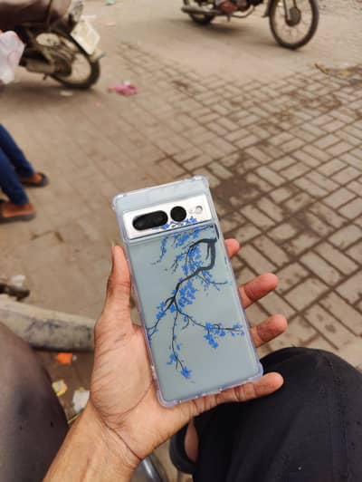 Google pixel 7 pro Hazel color with original charger Exchange possible