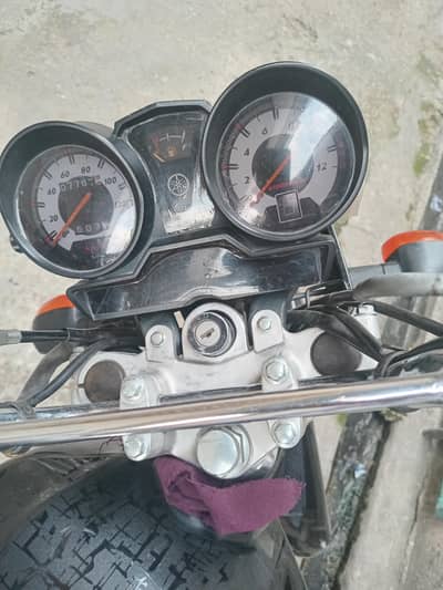 270000