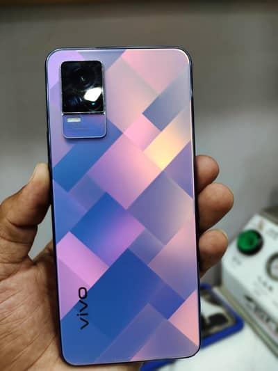 Vivo V21e