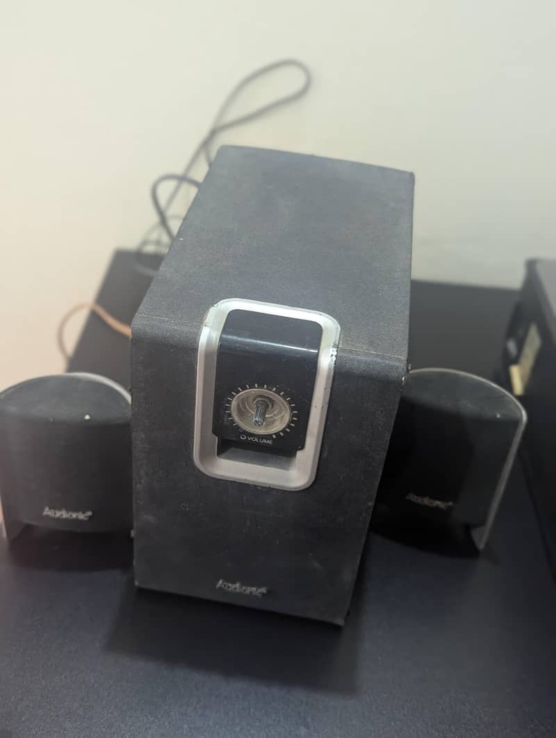 Audionic Speakers 1