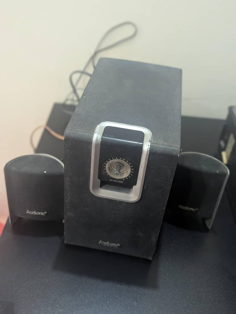 Audionic Speakers 2