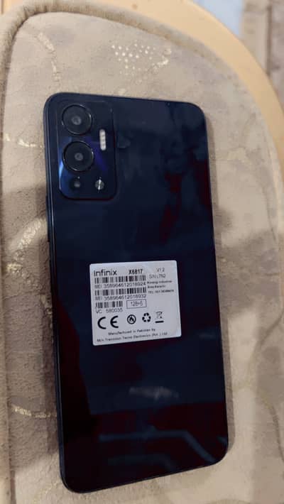 Infinix Hot 12