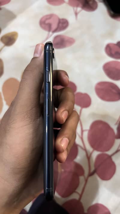 Apple iPhone SE