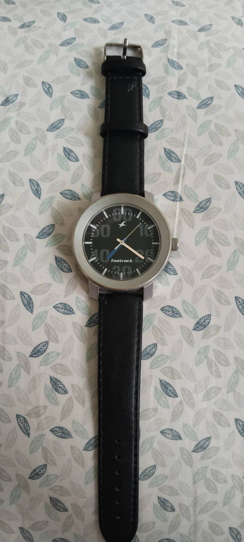 ایک عدد fastrack گھڑی فار سیل 0