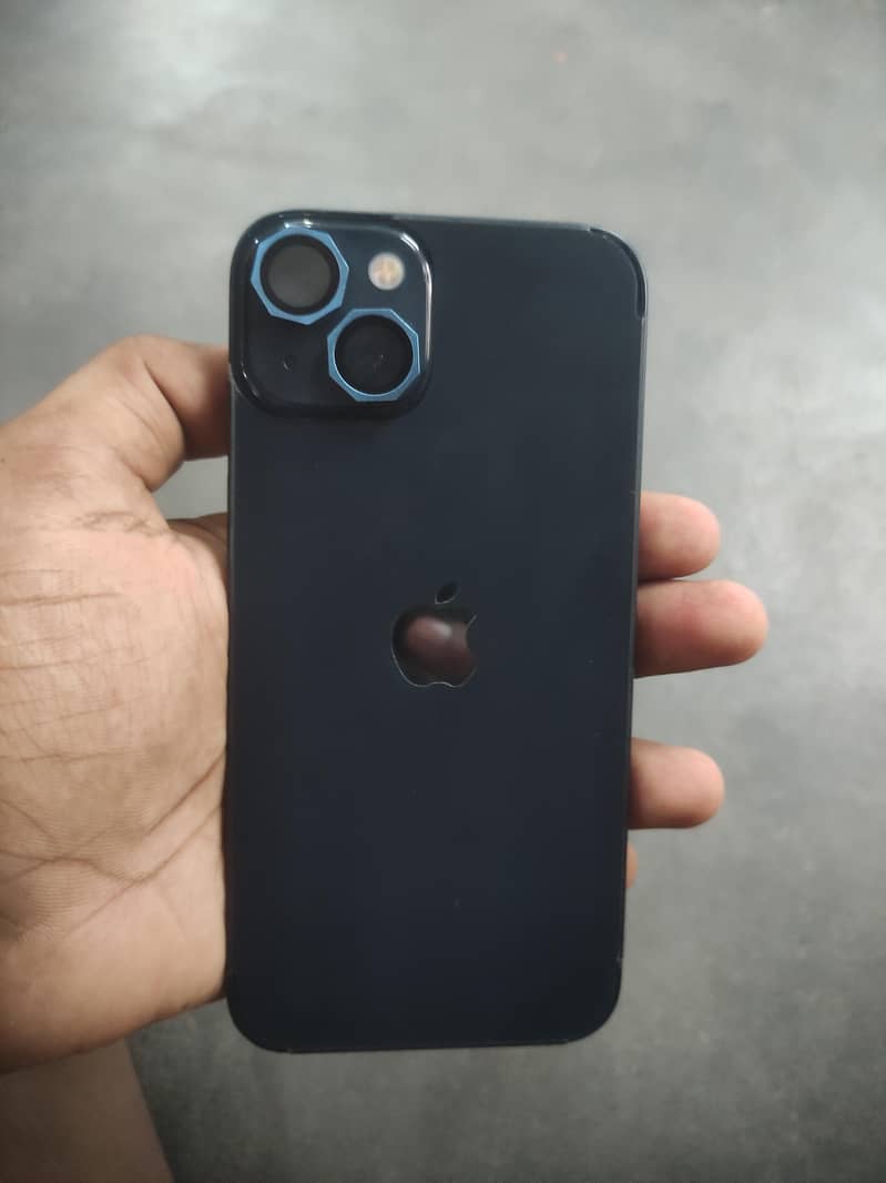 Apple iPhone 13 0