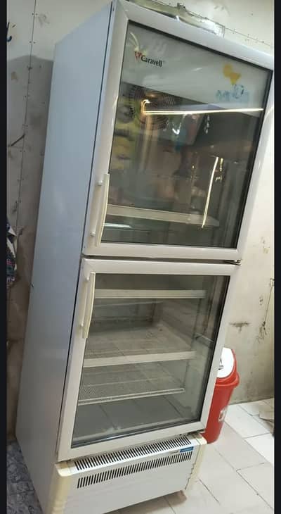 Caravell Glass Door Display Chiller [Urgent For Sale]