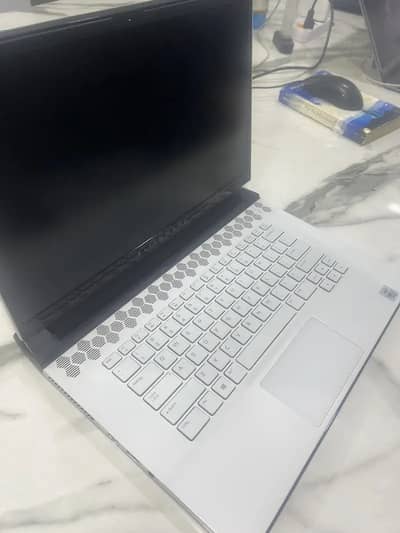 Alienware m15 R3 | Intel Core i7 10th Gen