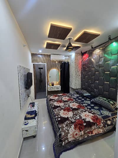 Short stay for couple in johar town