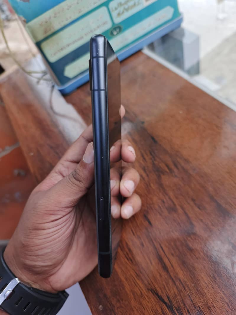 Google Pixel 7a 2