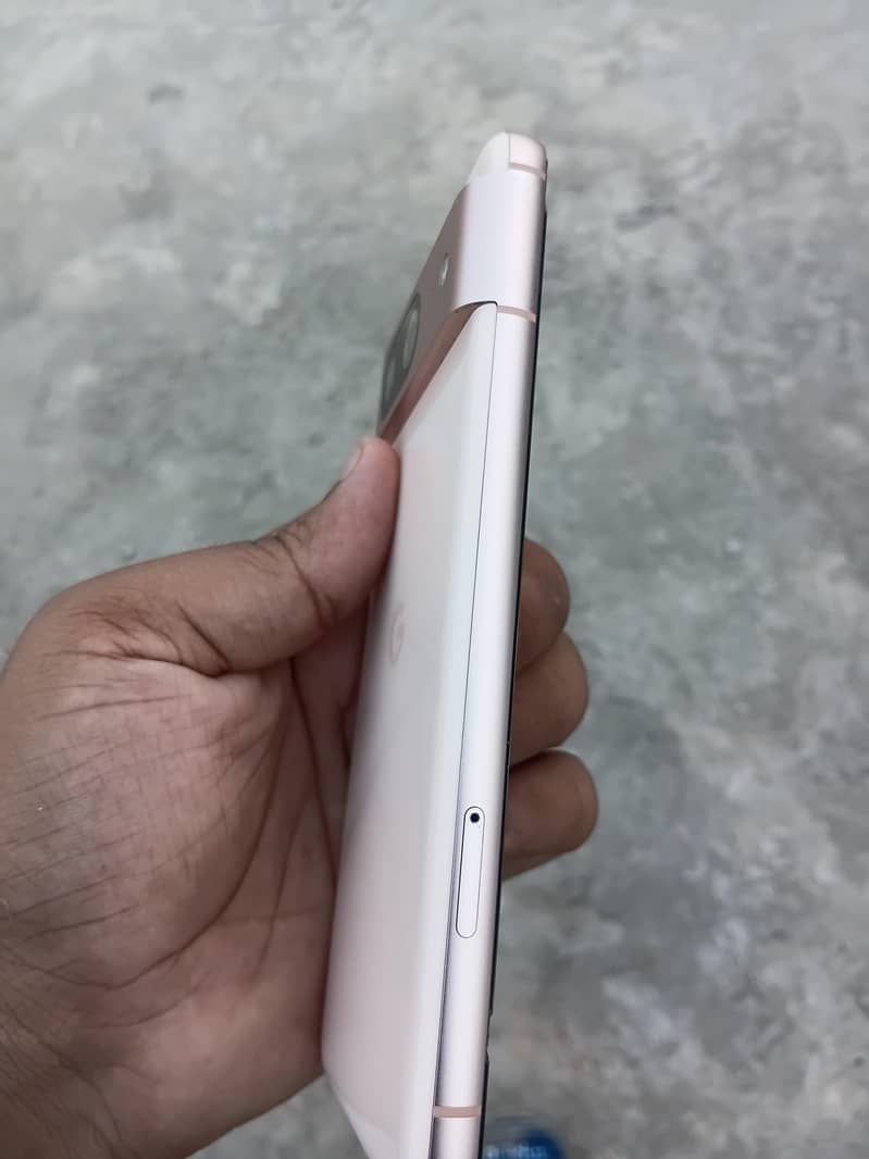 Google Pixel 8 2
