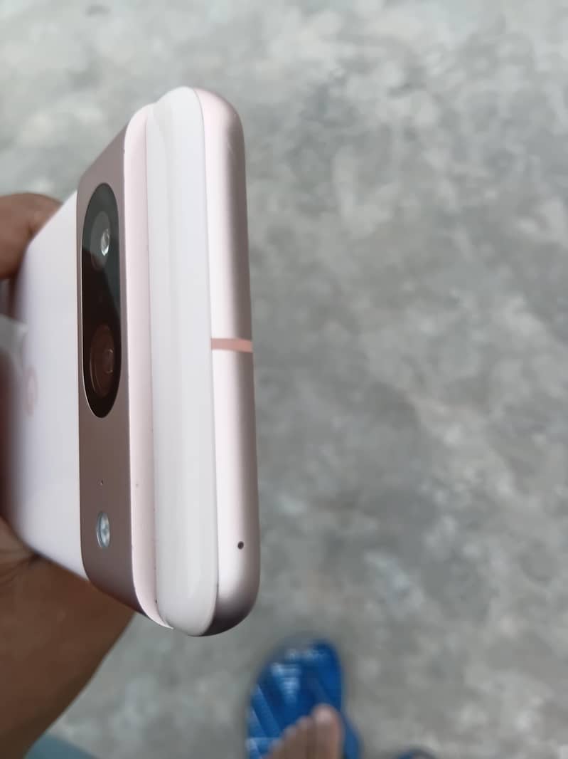 Google Pixel 8 3