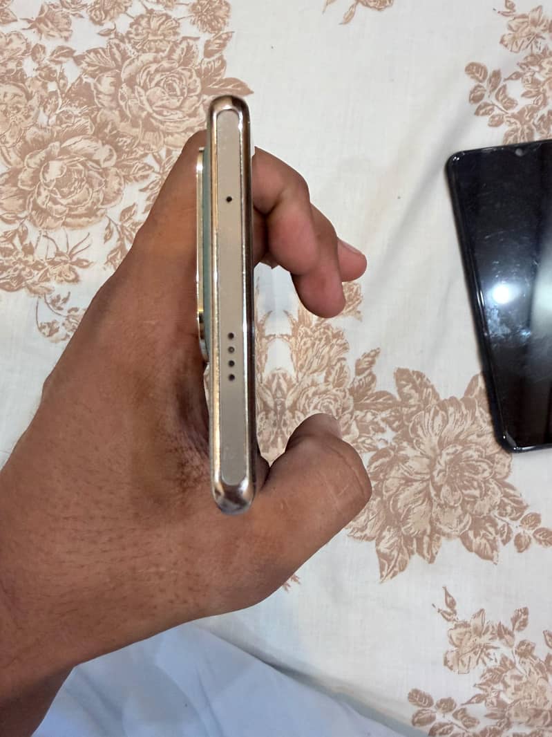 Infinix Zero 30 3