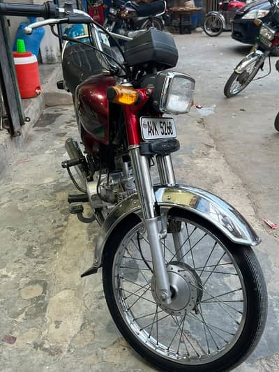 Honda CD 70 2023