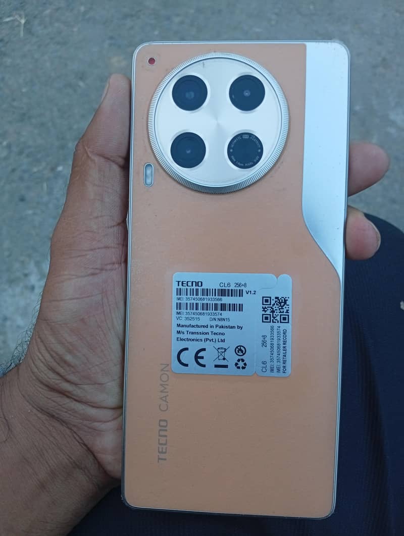 Tecno CAMON 30 0