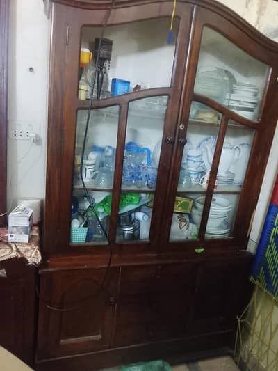 crockery divider
