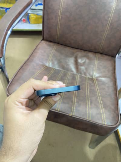Apple iPhone 14